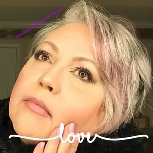 Meet your Posher, Jana